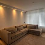 Bank met ottoman lounge taupe kleur met 2 ronde tafels, Huis en Inrichting, Banken | Bankstellen, Ophalen, Gebruikt, 100 tot 125 cm