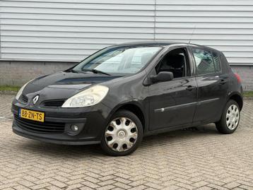 Renault Clio 1.2 TCE Expression (INRUILKOOPJE) beschikbaar voor biedingen