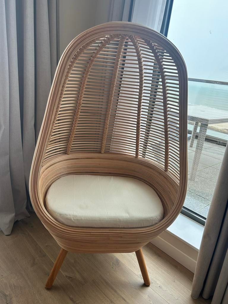 Cane Line Hive loungestoel riet met teakhouten poten, Ophalen, Bruin, Zo goed als nieuw, Eén