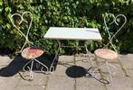 Brocante smeedijzeren tafeltje met 2 stoeltjes / kleuter, Tuin en Terras, Gebruikt, Decoratie - kleutermeubeltjes - Tuin, Ophalen