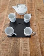 Theepot set met 4 bekers van porselein, Huis en Inrichting, Overige typen, Nieuw, Ophalen of Verzenden, Overige stijlen