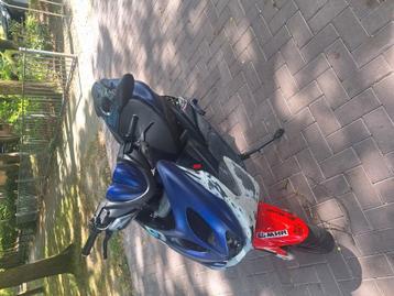 Yamaha aerox 70cc high end beschikbaar voor biedingen