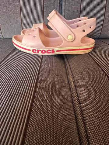 Crocs, roze, maat j3 (maat 34,35) beschikbaar voor biedingen
