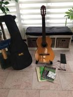 JUAN SALVADOR MODELO 2 GITAAR MET VEEL ACCESSOIRES, Ophalen, Zo goed als nieuw, Klassieke of Spaanse gitaar
