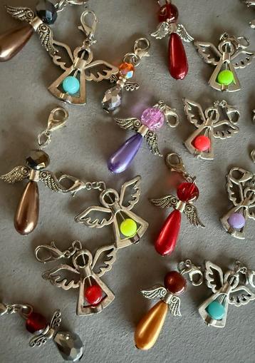 Klein partijtje “Geluk engeltjes” mooi aan een kerstcadeau ! beschikbaar voor biedingen