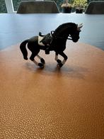 Schleich friese hengst 42457 wedstrijd tenue Horse Club, Verzamelen, Dierenverzamelingen, Ophalen of Verzenden, Zo goed als nieuw