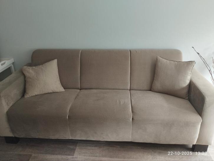 Bank en fauteuil van pronto wonen zand/beige, Huis en Inrichting, Banken | Bankstellen, Zo goed als nieuw, Rechte bank, Driepersoons
