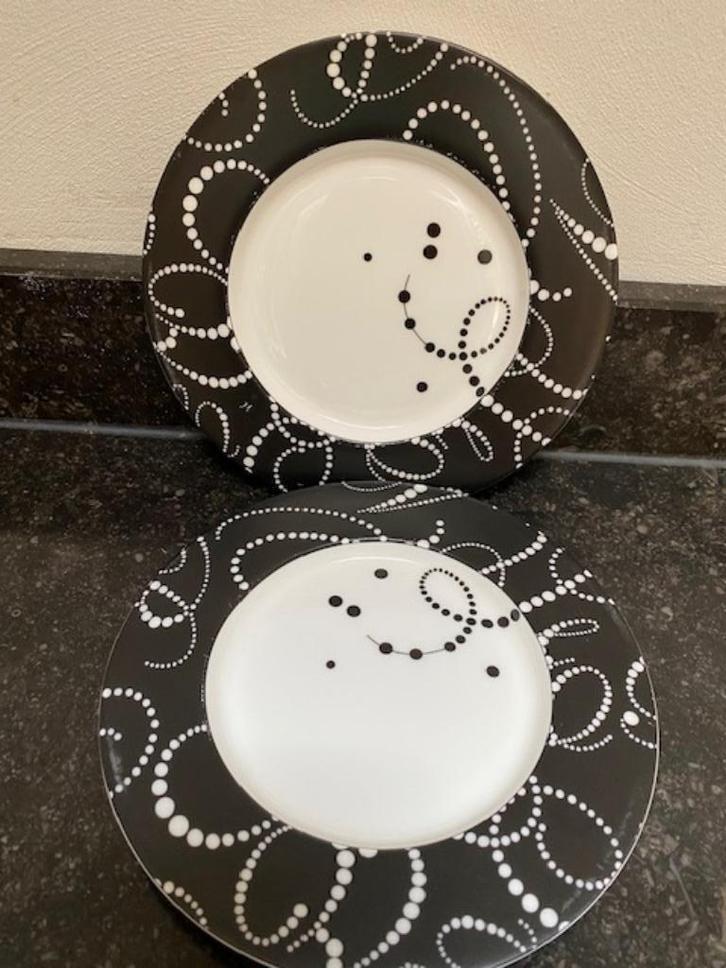 Victor & Rolf exclusief voor de Bijenkorf 2 bordjes, Huis en Inrichting, Keuken | Servies, Zo goed als nieuw, Bord(en), Overige stijlen