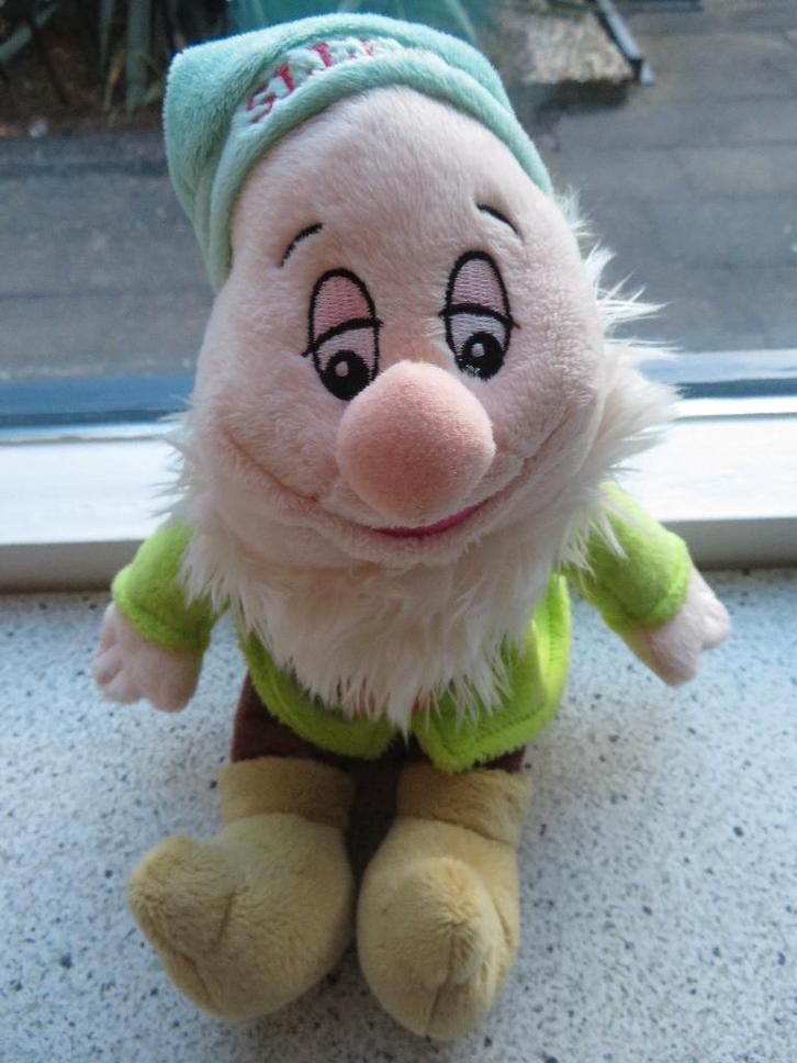 Disney Dwerg Sleepy AH merk Nicotoy Albert Heijn ca 28 cm, Kinderen en Baby's, Speelgoed | Knuffels en Pluche, Zo goed als nieuw
