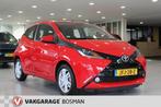 Toyota AYGO  Aygo 1.0 x-play touch/AUTOMAAT/CAMERA/AIRCO, Auto's, Toyota, Automaat, Stof, Gebruikt, Zwart