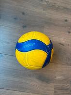 Mikasa V300W Volleybal, Ophalen of Verzenden, Gebruikt, Bal