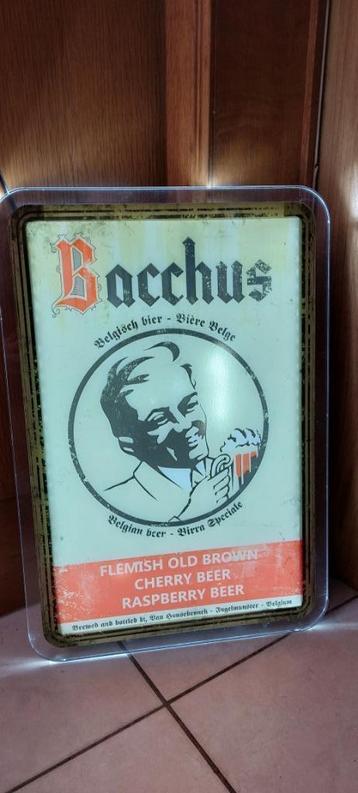 lichtreclame Bacchus bier beschikbaar voor biedingen