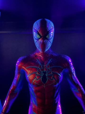 Hot Toys VGM043 Spider-Man (Spider Armor - MK IV Suit)