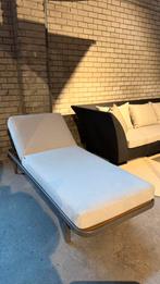 Borek ligbed teakhout incl kussen, Ophalen, Zo goed als nieuw