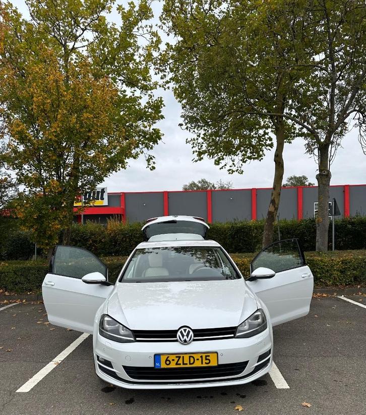 Volkswagen Golf 1.4 TSI 103KW 3D DSG (Oryx White)2012, Auto's, Volkswagen, Particulier, Golf, ABS, Achteruitrijcamera, Adaptieve lichten