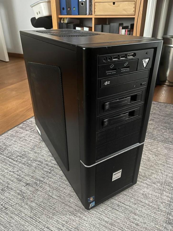 Medion Erazer systeemkast, hotswap, Intel i7, voeding, Computers en Software, Desktop Pc's, Gebruikt, SSD, Ophalen of Verzenden