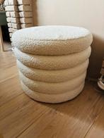 Xenos Troyes poef - Crème Boucle met Opbergruimte, Huis en Inrichting, Minder dan 50 cm, Teddy stof, Rond, Ophalen of Verzenden