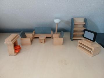 Houten poppenhuis meubeltjes " woonkamer " beschikbaar voor biedingen