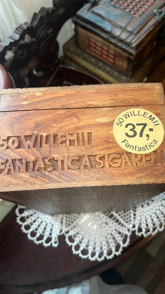 Sigaren kist, Verzamelen, Rookartikelen, Aanstekers en Luciferdoosjes, Ophalen of Verzenden, Zo goed als nieuw, Tabaksdoos of Verpakking