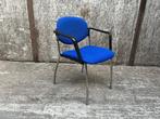 Wendy vergaderstoel met armleuningen - Blauw/Chroom OUTLET!!, Blauw, Nieuw, Ophalen of Verzenden, Metaal