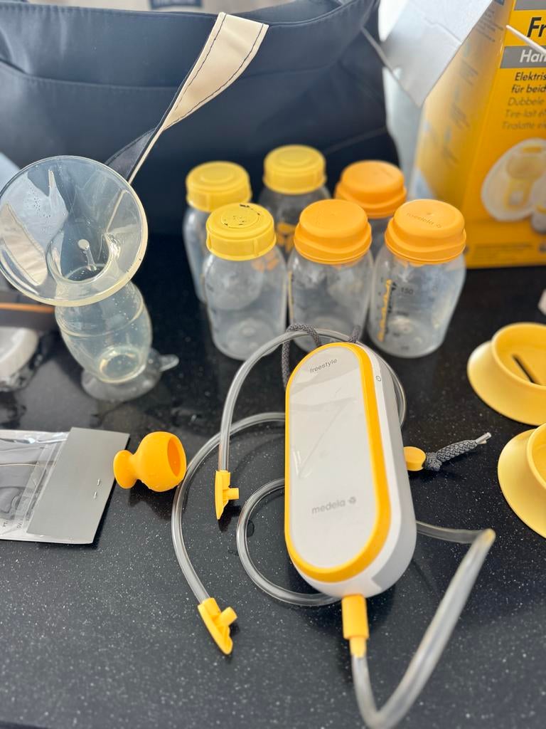 Medela breast pump / borst kolf, Ophalen of Verzenden, Nieuw, Borstkolf