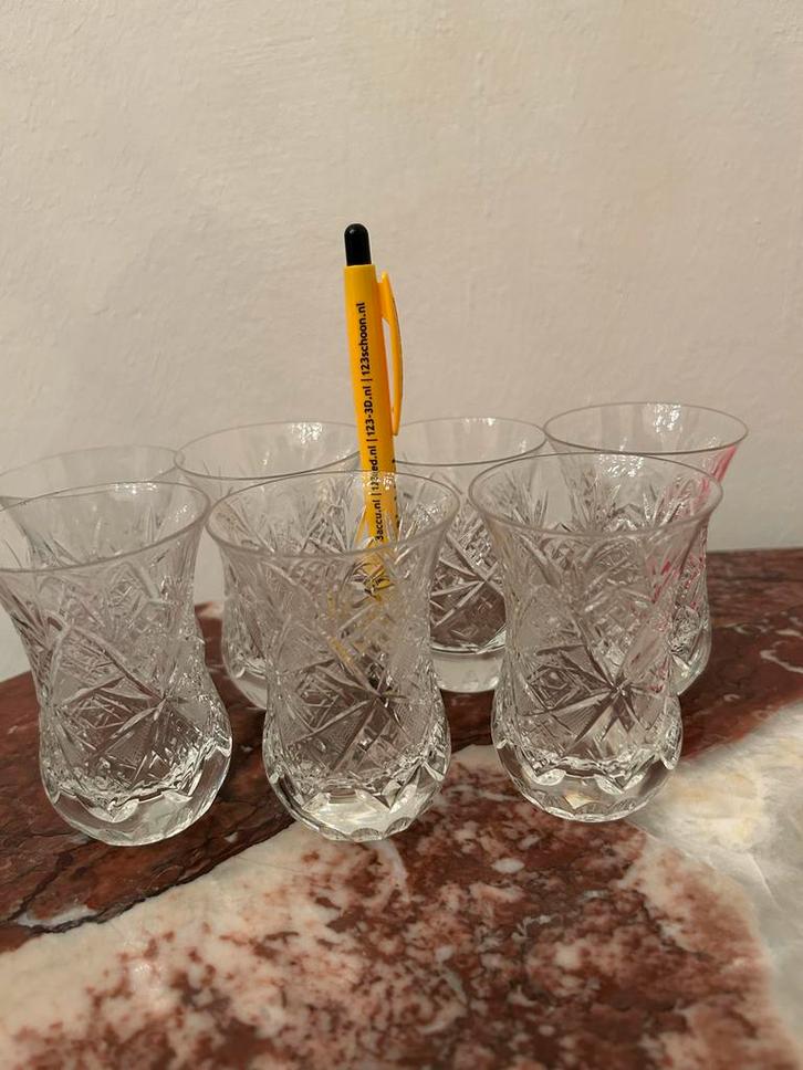 Klein theeglazen set van 7, Huis en Inrichting, Keuken | Servies, Zo goed als nieuw, Glas of Glazen, Effen, Glas, Ophalen
