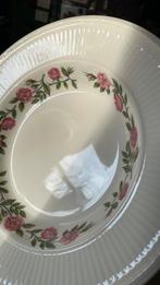 Wedgwood ROSALIND diepe borden, Huis en Inrichting, Keuken | Servies, Ophalen of Verzenden, Zo goed als nieuw, Bord(en), Wedgwood