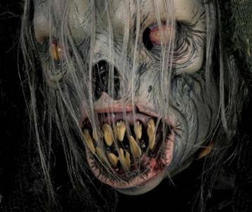 kostuum: Latex masker met jute hood en jute rok Halloween beschikbaar voor biedingen