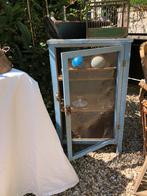 Frans blauw brocante vliegenkastje, Ophalen