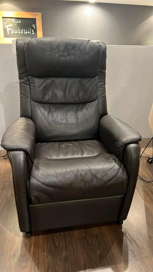 Sta Op Relaxfauteuil, Huis en Inrichting, Fauteuils, Gebruikt, Leer, 50 tot 75 cm, Ophalen
