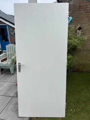 Gratis deur beschikbaar voor biedingen