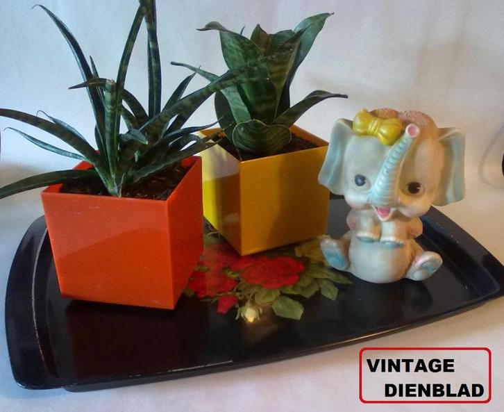 retro vintage Tomado tinnen dienblad tin zwart rozen, Huis en Inrichting, Woonaccessoires | Dienbladen, Gebruikt, Metaal, Rechthoekig