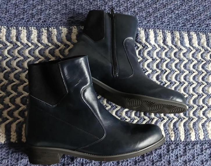 WALDLAUFER dames enkellaarsjes maat 42, Kleding | Dames, Schoenen, Zo goed als nieuw, Lage of Enkellaarzen, Zwart, Ophalen of Verzenden