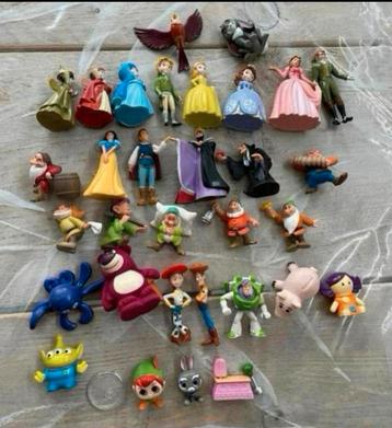 Disney verzamel figuurtjes toy story sneeuwwitje beschikbaar voor biedingen