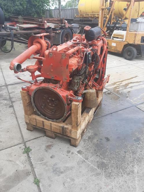 div. cummins  en DAF motoren + 2x daf 825 nieuwe type, Auto-onderdelen, Vrachtwagen-onderdelen, DAF, Motor en Toebehoren, Gebruikt