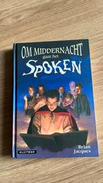 B. Jacques - Om middernacht gaat het spoken, Ophalen of Verzenden, Zo goed als nieuw, B. Jacques
