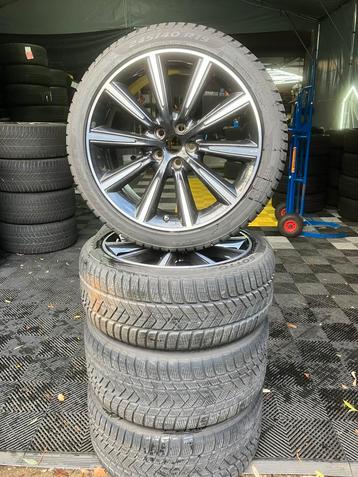 19 inch originele Jaguar F-type velgen met winterbanden beschikbaar voor biedingen