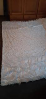 Bedsprei met kant ..met 2 hoofdkussens, Ophalen of Verzenden, Tweepersoons, Dekbedovertrek