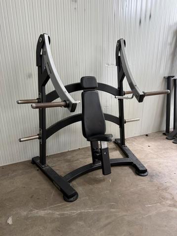 Bodytone incline chestpress/ brustpresse/ chest press beschikbaar voor biedingen