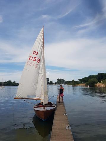 Mooie Schakel open zeilboot mèt (strand)trailer te koop. beschikbaar voor biedingen