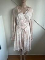 Guess jurk maat 42 roze wit print riem bloemen, Ophalen of Verzenden, Zo goed als nieuw, Maat 42/44 (L), Roze
