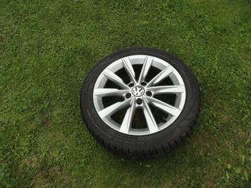 Volkswagen Golf,Caddy,Touran velgen met winterbanden 17 inch beschikbaar voor biedingen