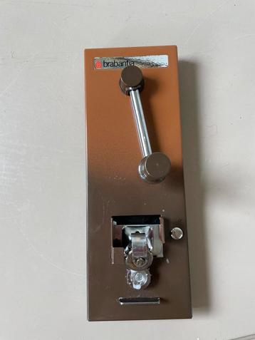 Jaren-70 Brabantia blikopener beschikbaar voor biedingen