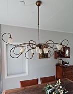 Vintage kroonluchter met glazen lampenkappen, Ophalen, Gebruikt, 50 tot 75 cm, Vintage