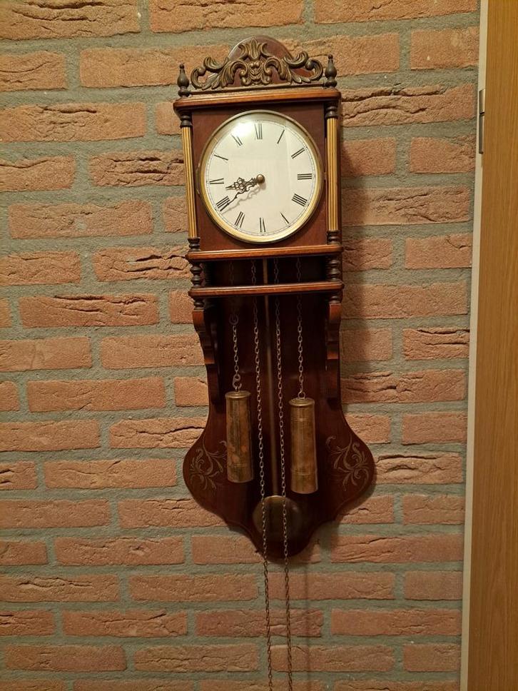 Prachtige ouderwetse donker eiken staartkop wandklok, Antiek en Kunst, Antiek | Klokken, Ophalen