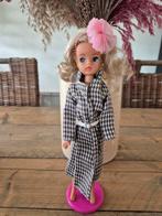 Vintage Sindy/Barbie jas, Ophalen, Zo goed als nieuw, Kleertjes