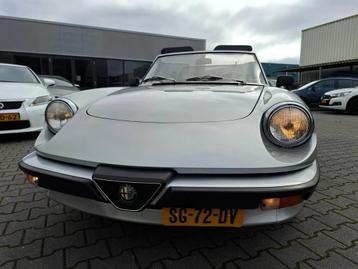 Alfa Romeo Spider 2.0 Veloce 94kw/128PK IN NETTE STAAT!