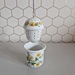 Vintage porseleinen thee-ei, Antiek en Kunst, Antiek | Servies los, Ophalen of Verzenden