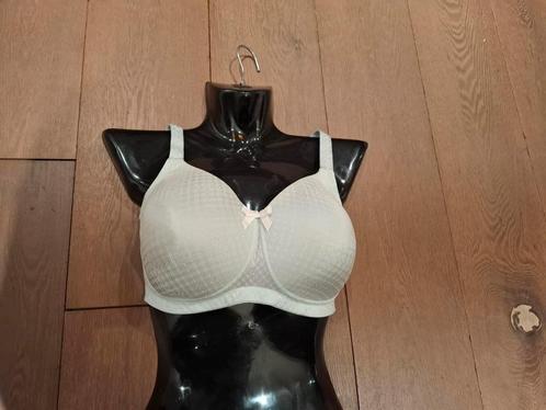 tk: zgan. mooie, mintgroene (PROTHESE-) BH van ANITA 90B., Kleding | Dames, Ondergoed en Lingerie, BH, Groen, Ophalen of Verzenden