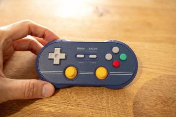 8Bitdo N30 Pro 2 Paars beschikbaar voor biedingen